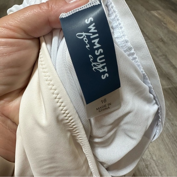 Swimsuits For All black white color block one shoulder one piece swimsuit sz 16 - Picture 7 of 9